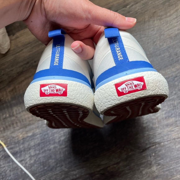 EUC Vans UltraRange EXO True Blue/Marshmallow Sneakers Low-Top Shoes 2023 - Picture 2 of 5